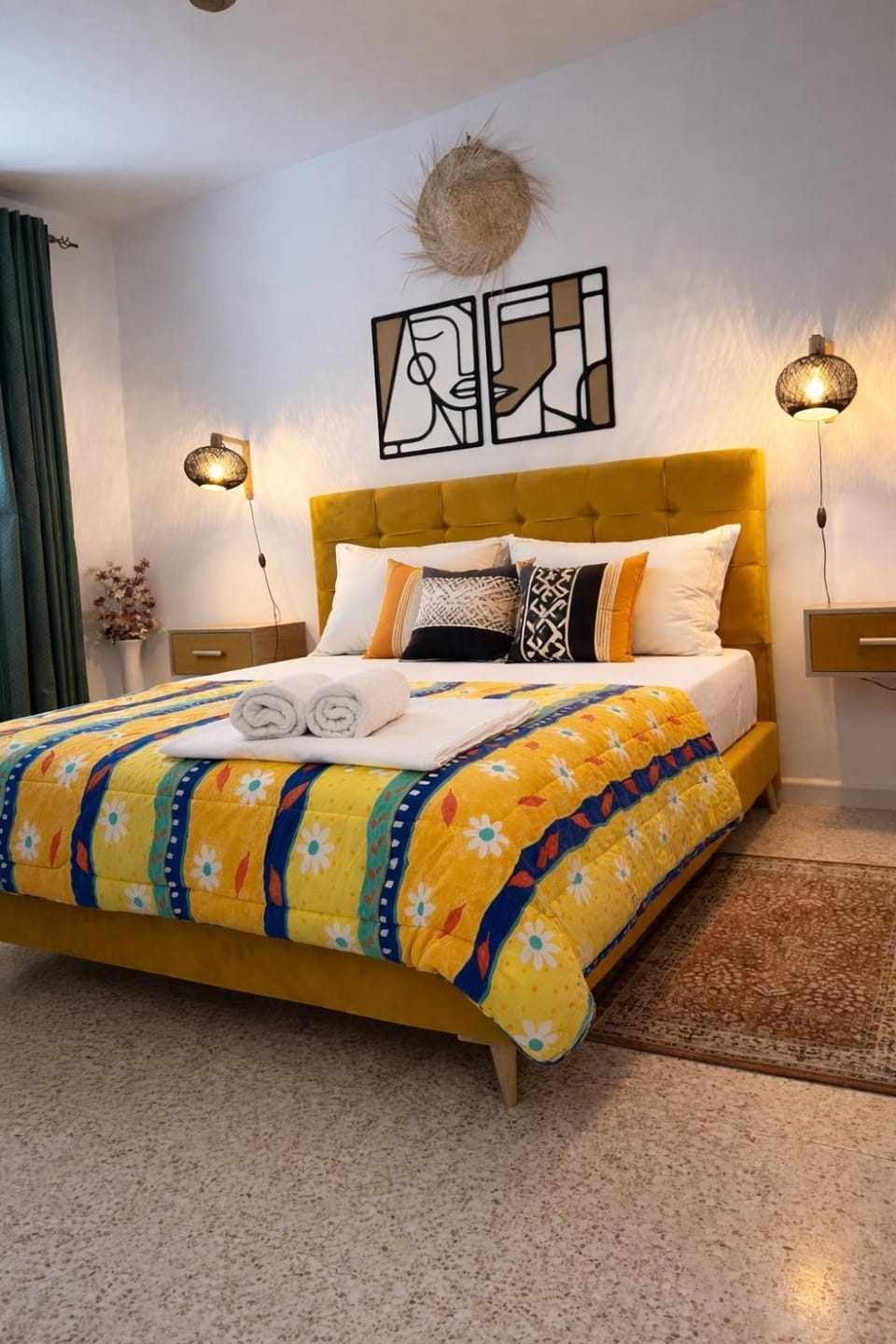 Bed, Photo of the whole room, Bedroom