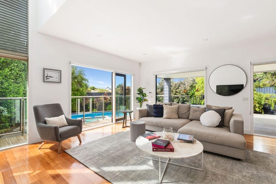 Patio, Day, Garden, View (from property/room), Living room, Seating area, Garden view, Pool view, Swimming pool