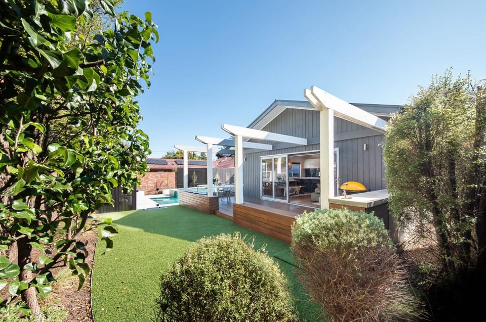 Property building, Garden