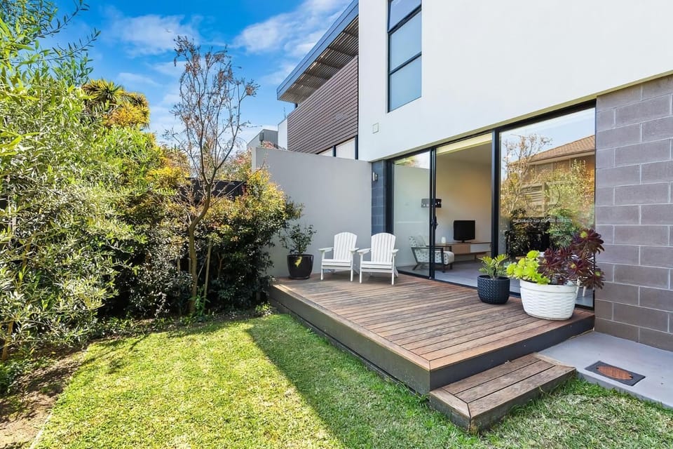 Property building, Garden