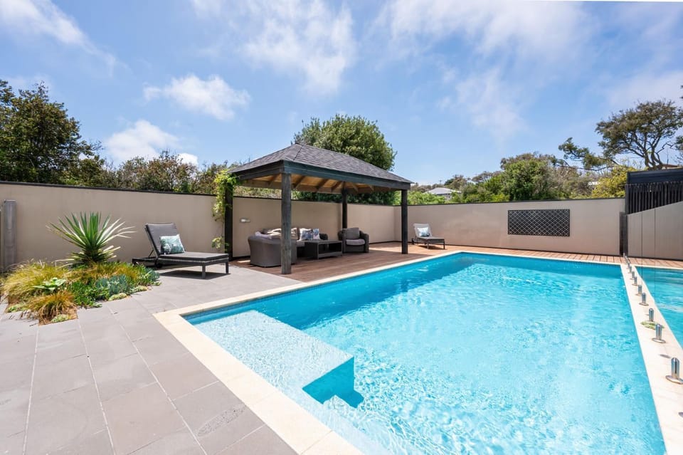 Patio, Day, Pool view, Swimming pool, sunbed