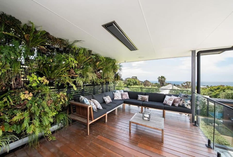 Day, View (from property/room), Balcony/Terrace, Seating area, Garden view