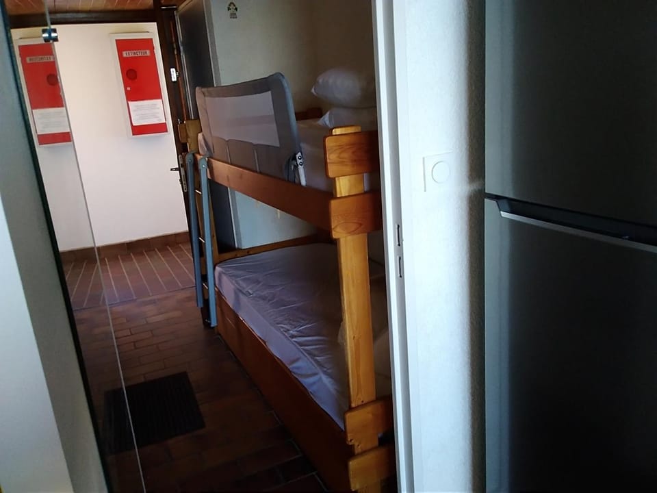 Studio Alcôve 4 Pers, Proche Plage, Parking Privé - FR-1-796-32 Apartment in Gruissan