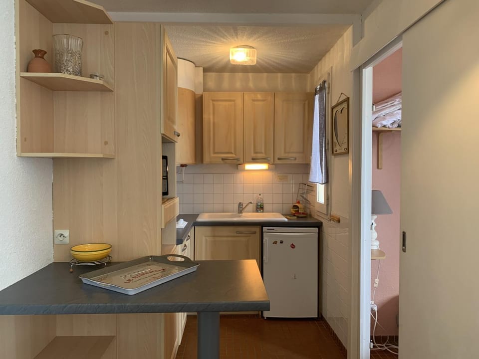 Gruissan Grazel - T2 Confortable 4/5 Pers, PKG sécurisé, Proche plage - FR-1-796-59 Apartment in Gruissan