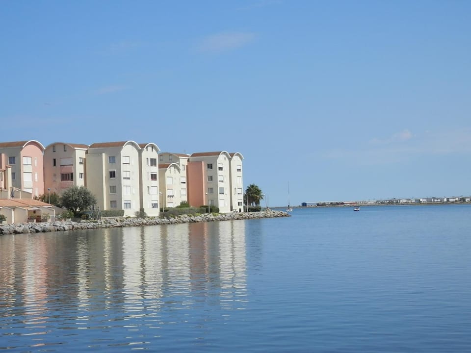 Gruissan - T2 Vue Mer - 4 Pers - Parking Privé - FR-1-796-46 Apartment in Gruissan