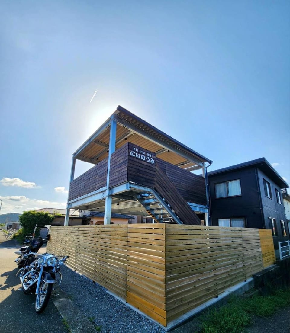 Property building, Day