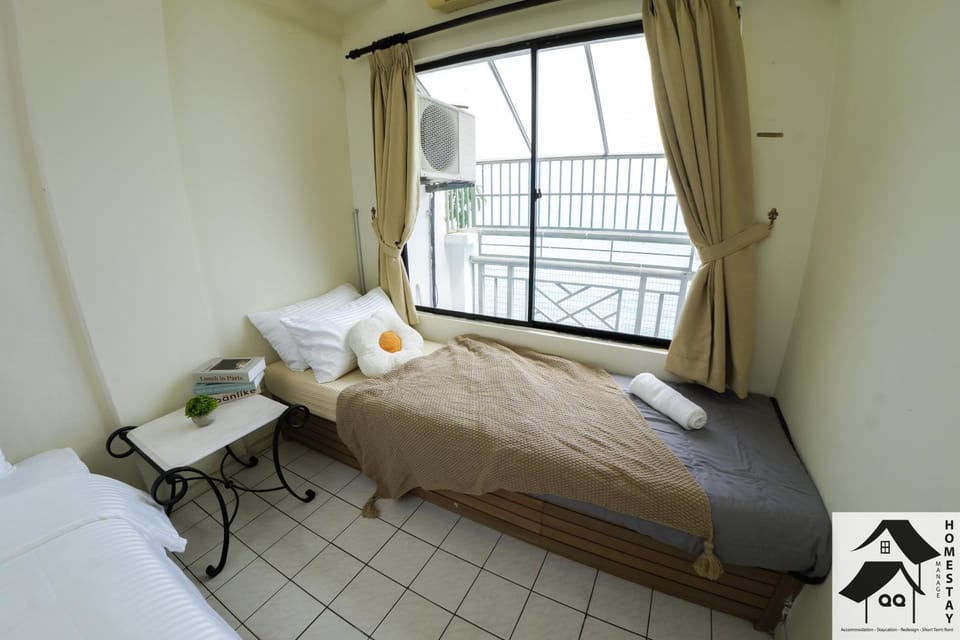 Bed, View (from property/room), Balcony/Terrace, Photo of the whole room, Bedroom, towels