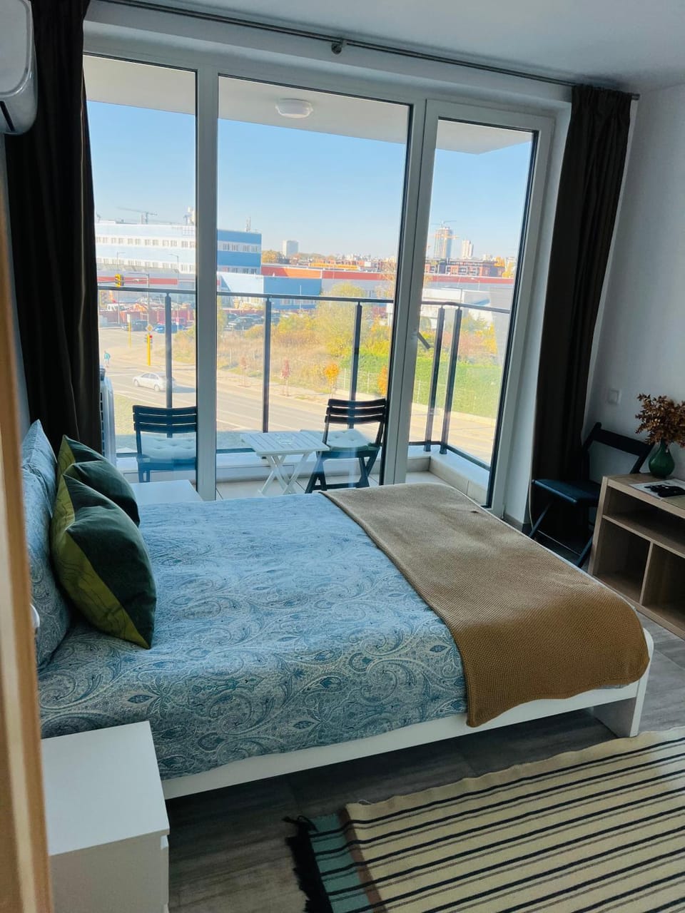 Bed, Natural landscape, View (from property/room), Balcony/Terrace, Bedroom