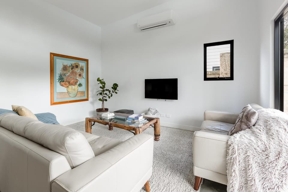 Peppi Place - 2 Bedroom with Ensuites Town Villa House in Margaret River