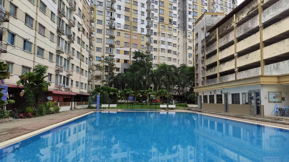 Nicely furnished with pool at Serdang Raya Apartment in Federal Territory of Kuala Lumpur