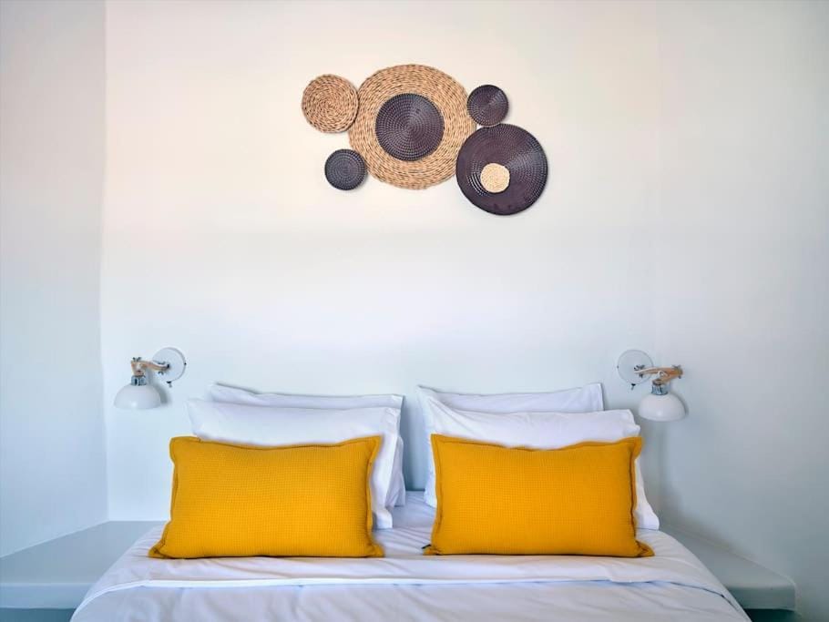 Iris House House in Paros, Greece