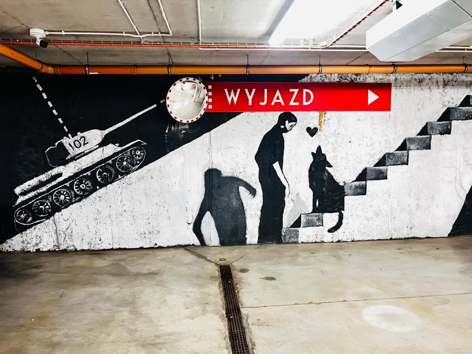 Filmowa kawalerka z uroczym tarasem i garażem podziemnym Apartment in Warsaw