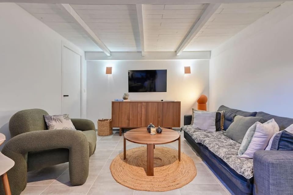 TV and multimedia, Living room