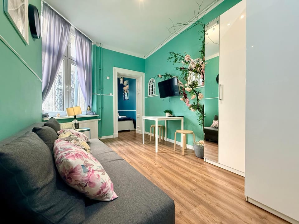 TV and multimedia, Living room, Photo of the whole room, Seating area