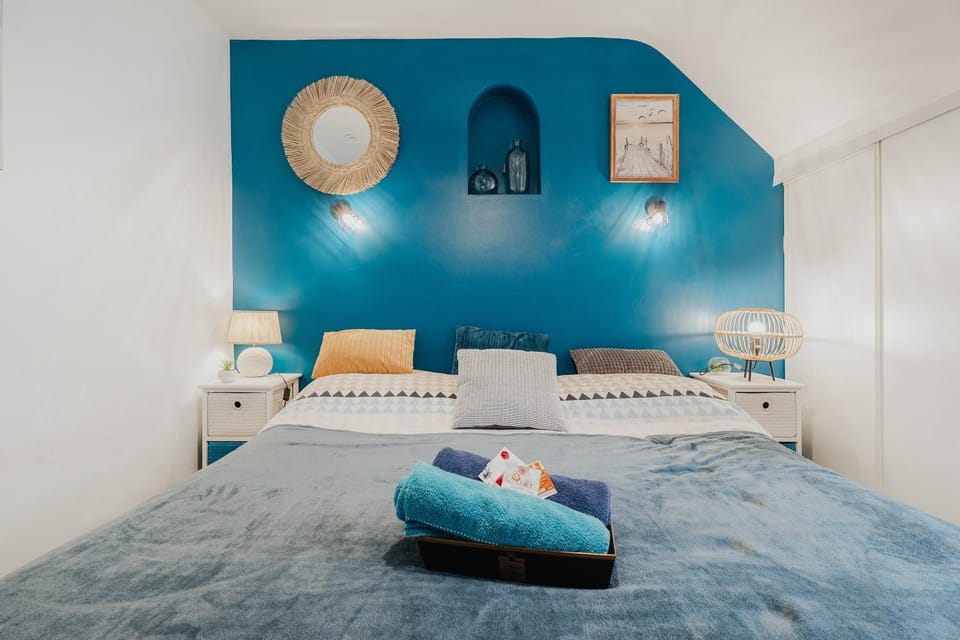 Living room, Bedroom