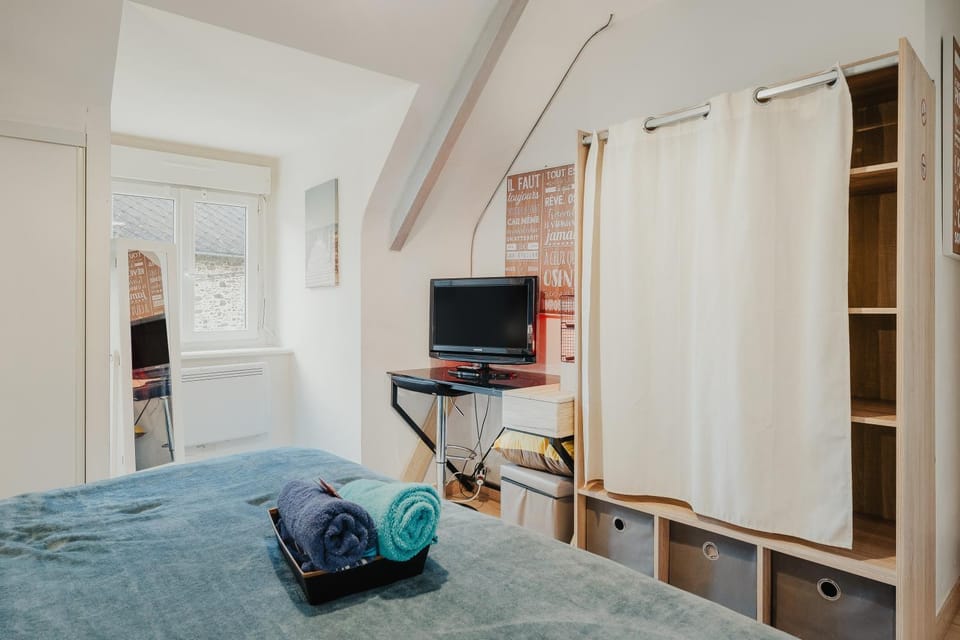 Living room, Bedroom