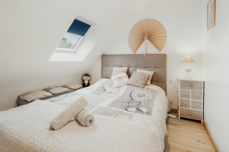 Property building, Living room, Bedroom