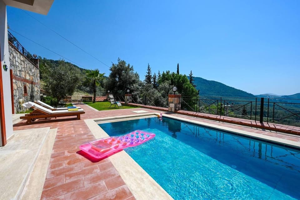 Day, Natural landscape, Mountain view, Swimming pool