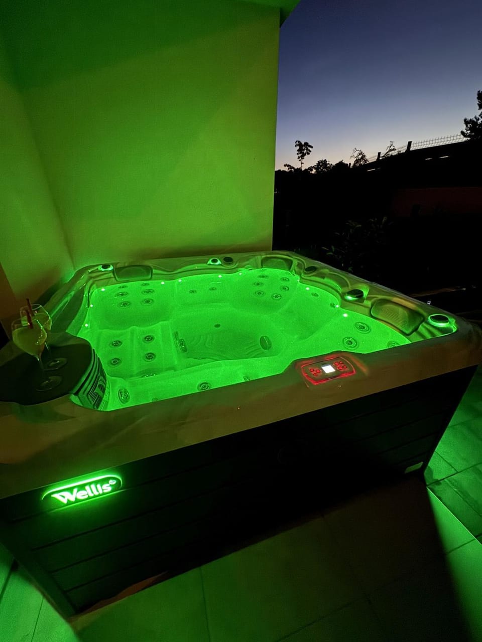 Night, Hot Tub