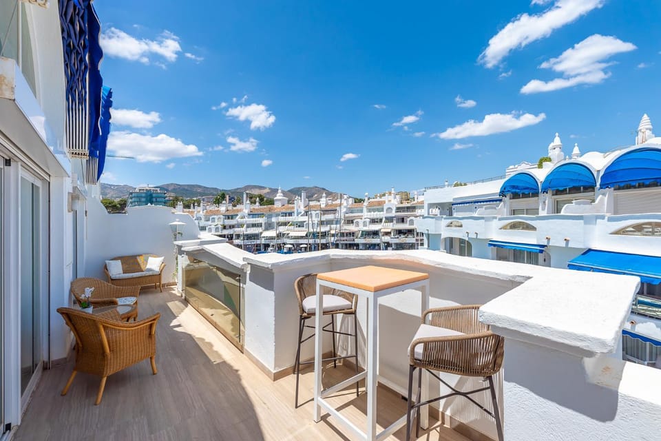 View (from property/room), Balcony/Terrace, Sea view