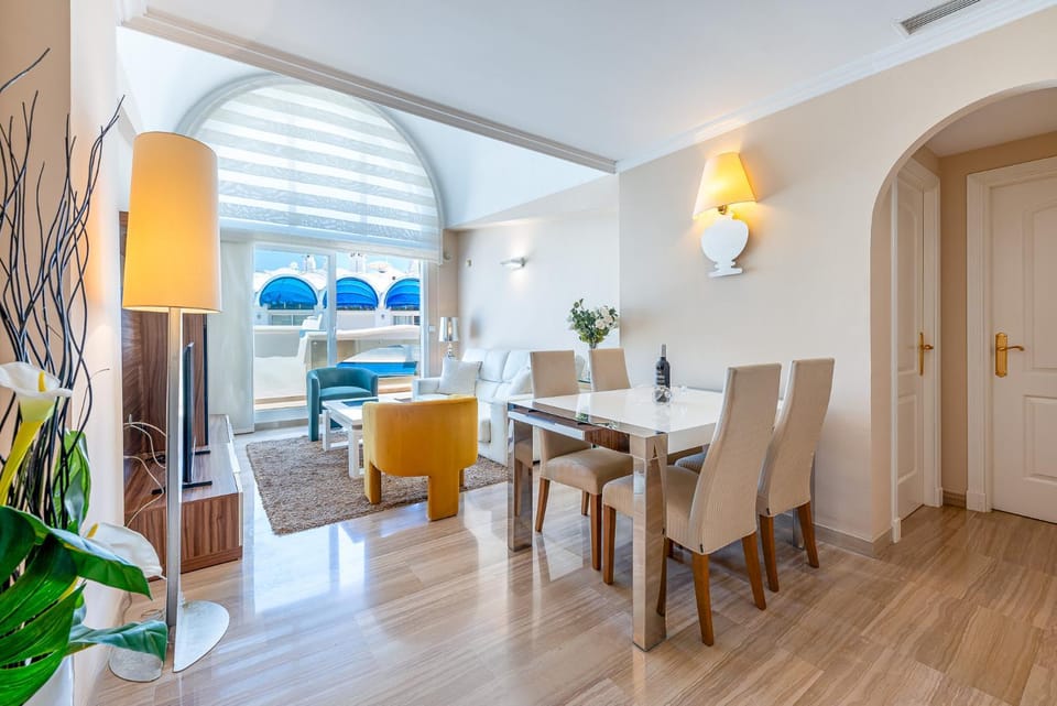 Living room, Sea view