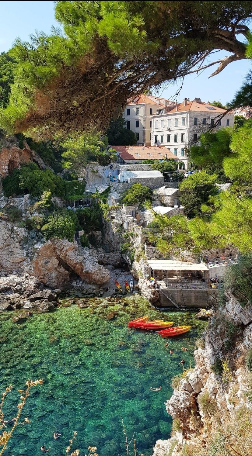 Property building, Nearby landmark, Natural landscape, Sea view
