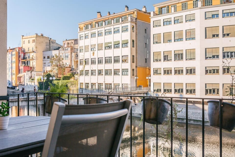 Day, View (from property/room), Balcony/Terrace, Dining area, City view