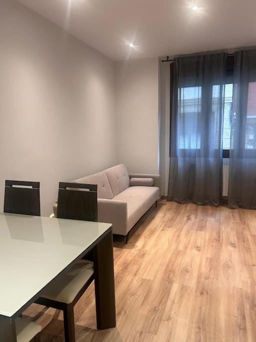 Coqueto apartamento cerca del casco Viejo con garaje gratis Apartment in Bilbao