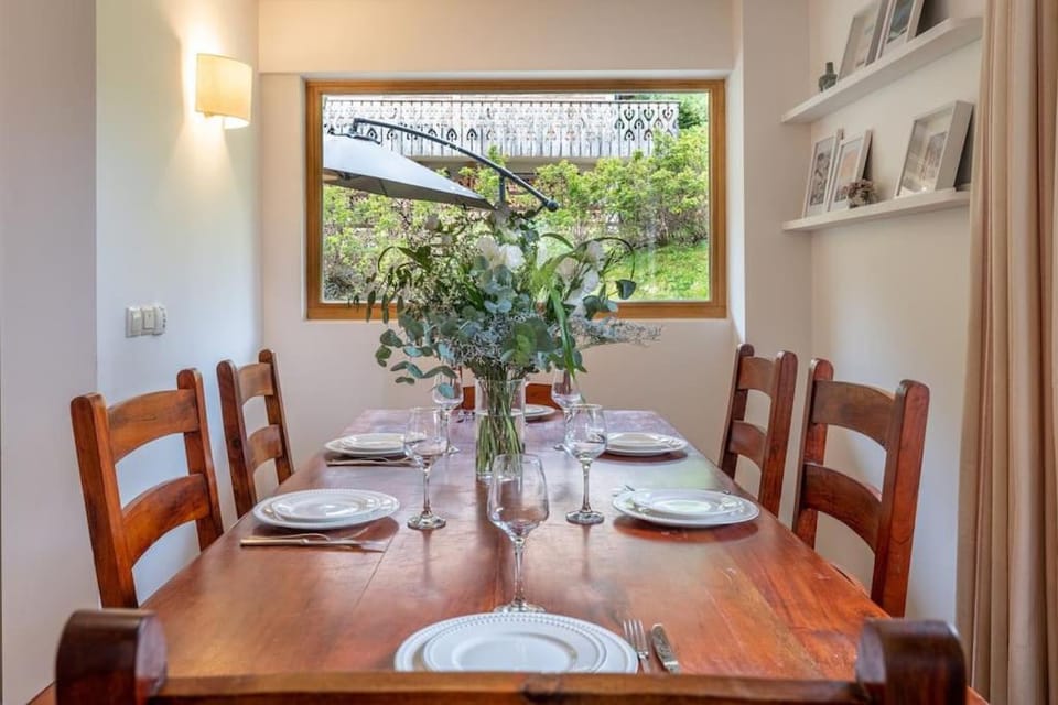 Chalet Les Granges - 4 Bedrooms with Jacuzzi and BBQ - By Cozee Rentals Chalet in Les Houches