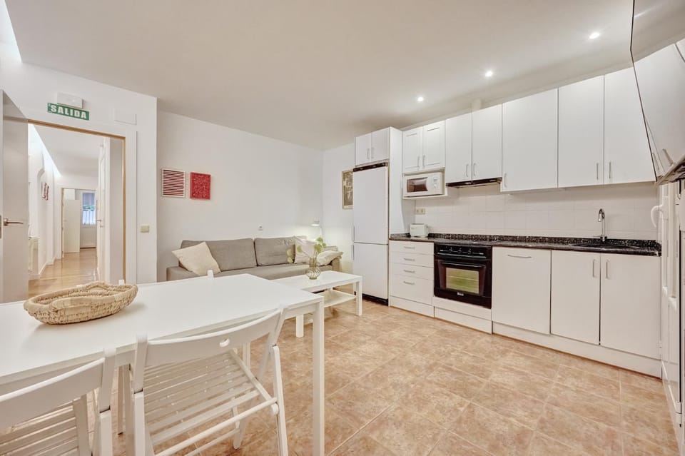 Kitchen or kitchenette, Living room, Dining area