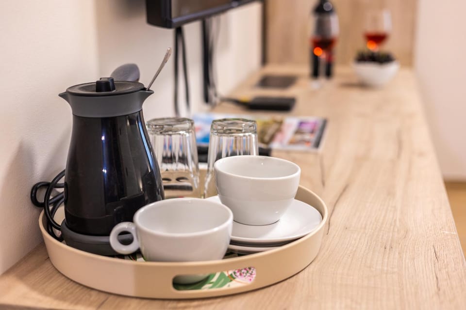 Coffee/tea facilities