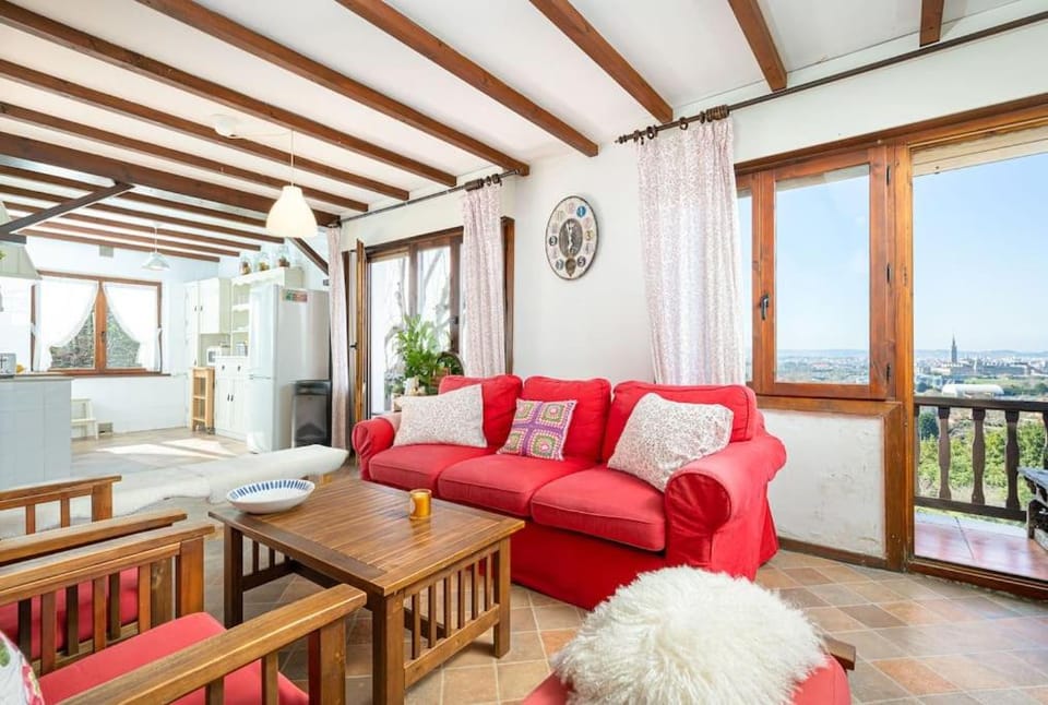 View (from property/room), Balcony/Terrace, Living room, Seating area, Dining area
