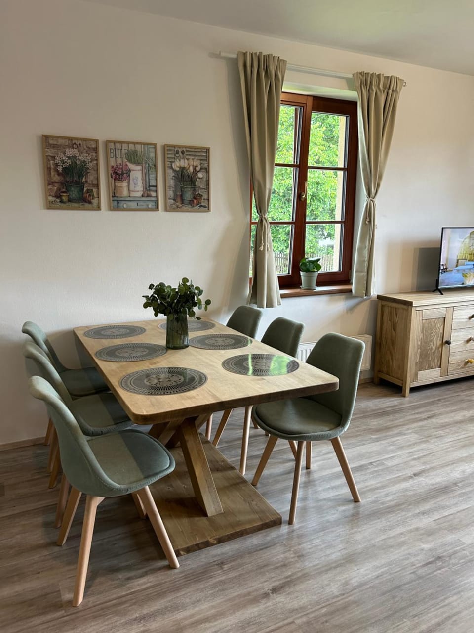 Apartmán Všichni se vlezem Apartment in Czechia