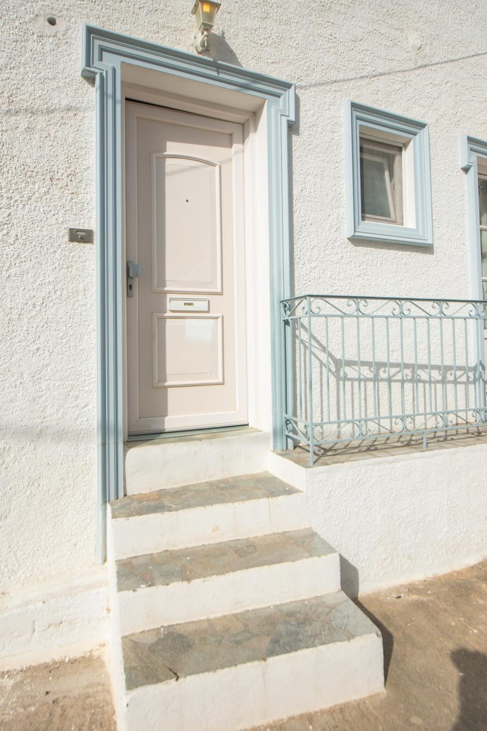 Facade/entrance, Day