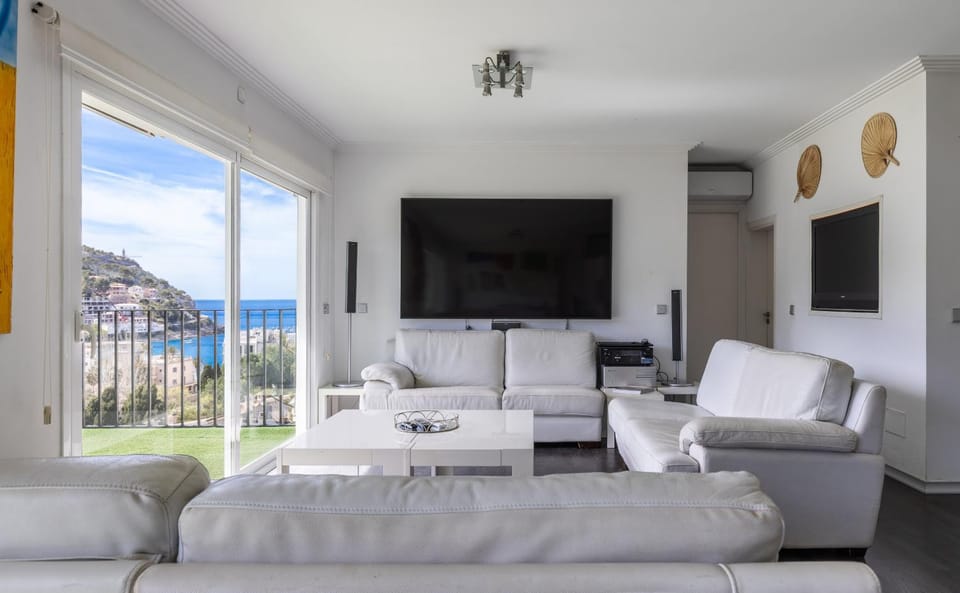 Bellavista Attic Apartment in Port de Sóller