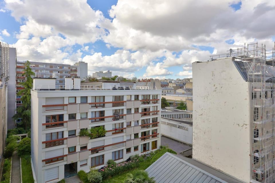 Bel appart à 5 min à pied de la station de métro Apartment in Paris