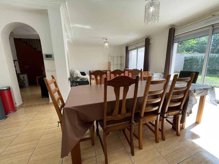 Grande Maison proche de centre de Paris Villa in Île-de-France