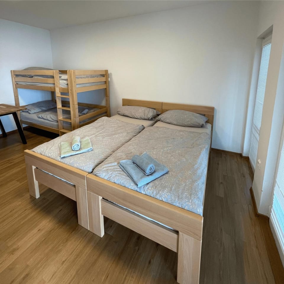 Bed, Photo of the whole room, Bedroom, bunk bed, towels