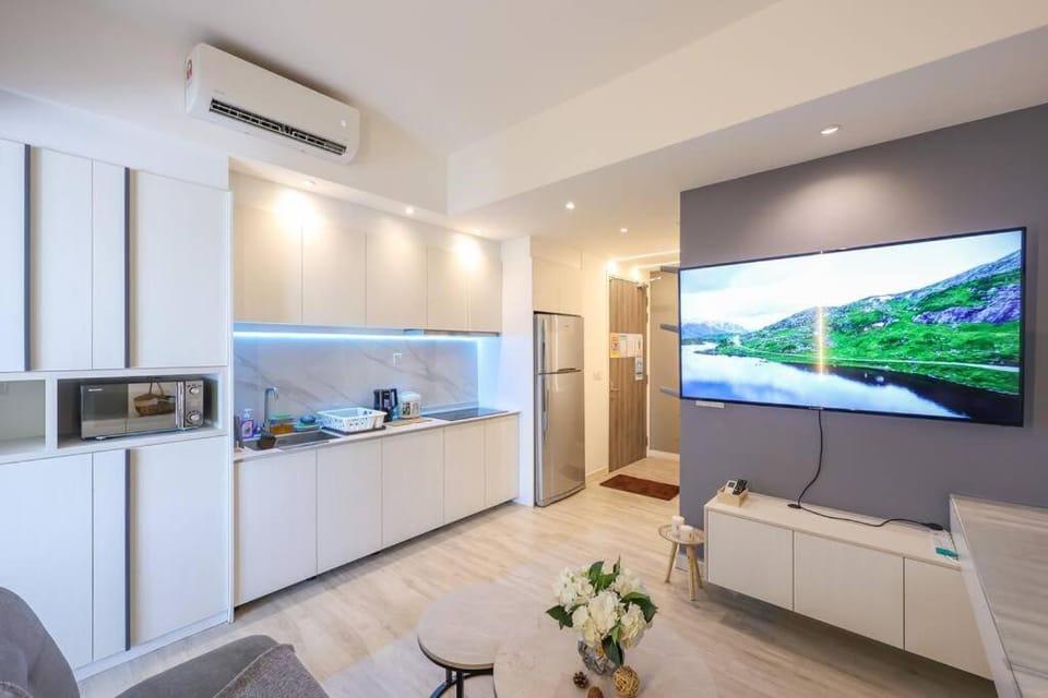 KL Sanctuary Style Comforts, Pool, Gym, Near MRT! Apartment in Federal Territory of Kuala Lumpur