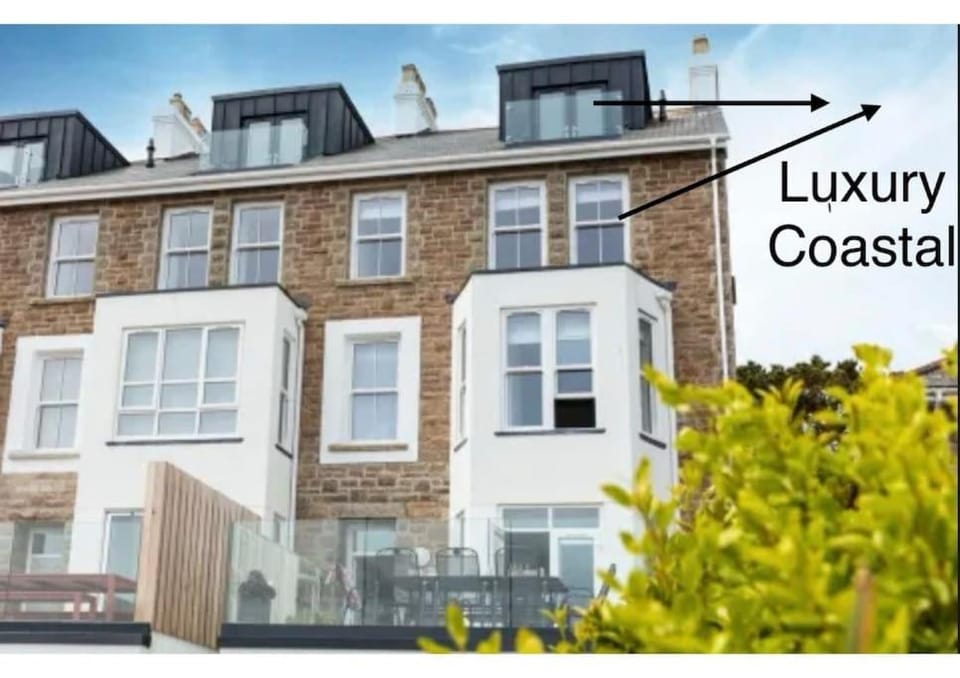 Luxury Coastal Apartment in Saint Ives