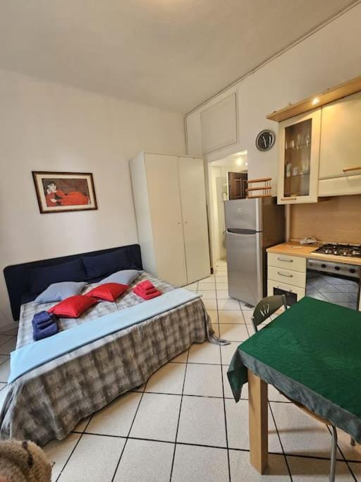Porta Romana District Studio Apartment in Milan