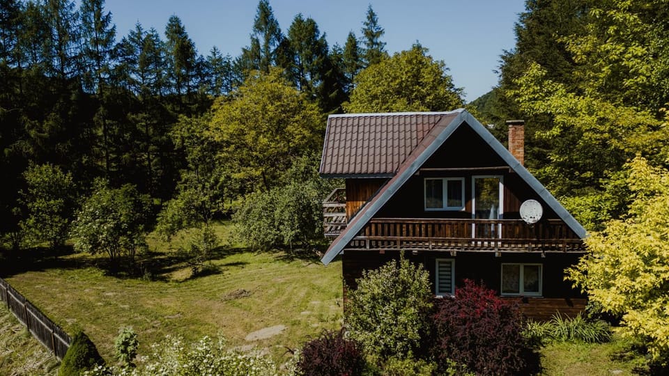 Property building, Natural landscape, Garden, Garden view
