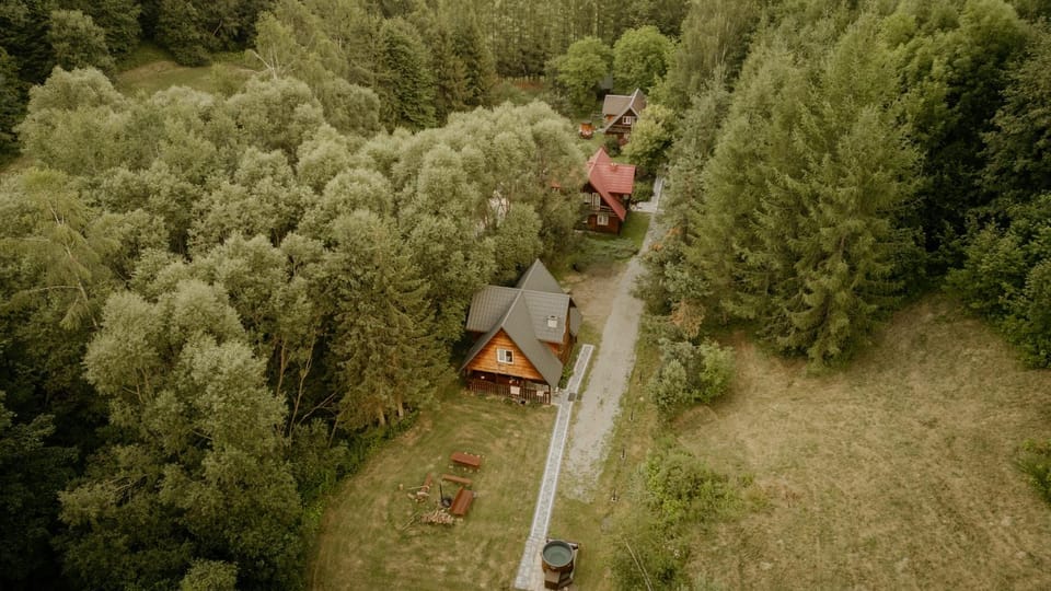 Domki u Serowarki z Jacuzzi w cenie Chalet in Poland