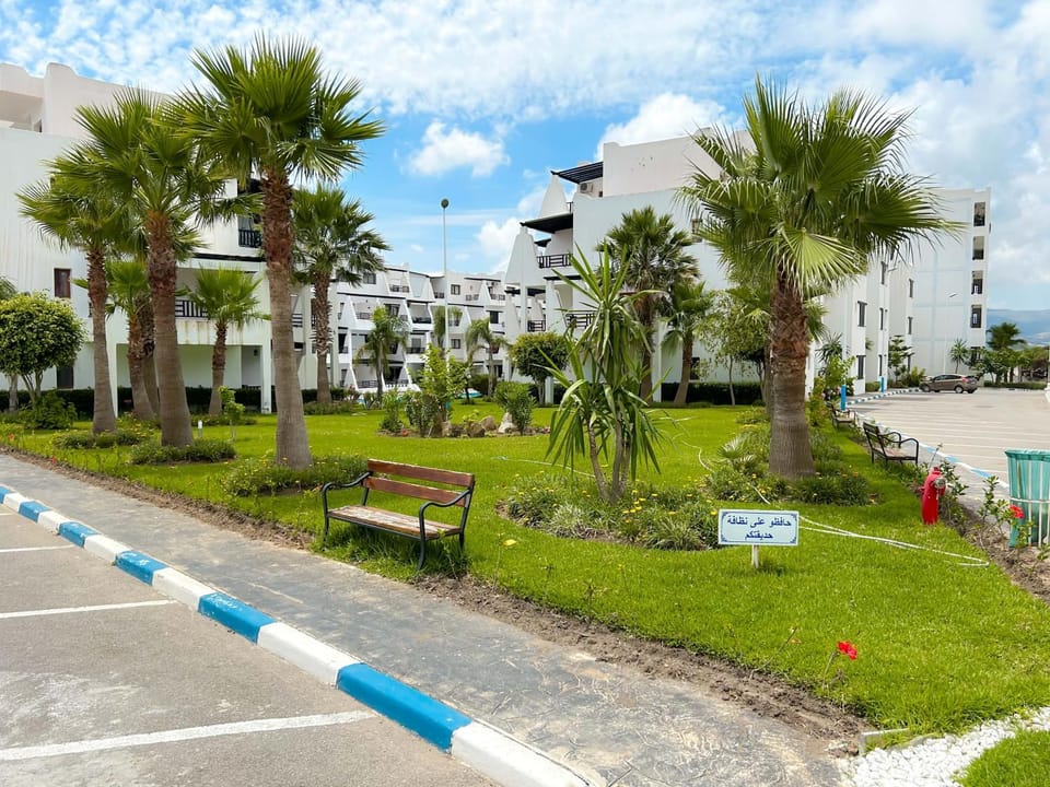Garden, Parking