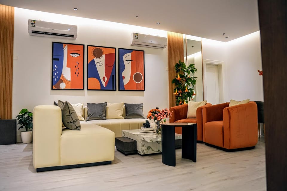 Living room, Seating area