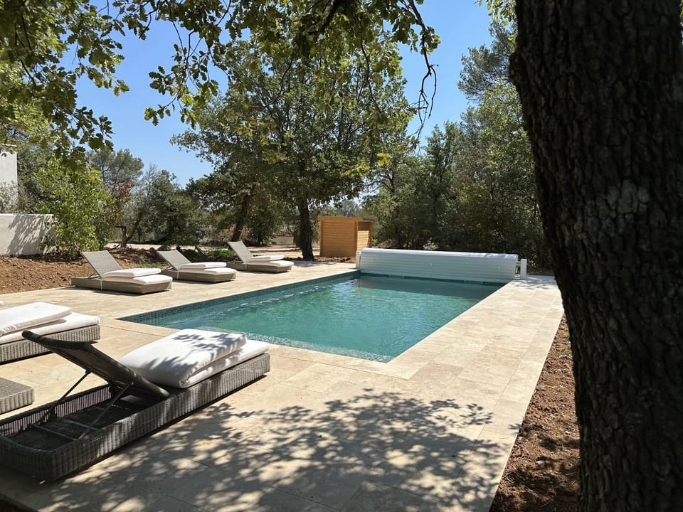 Natural landscape, Garden, Garden view, Swimming pool, sunbed