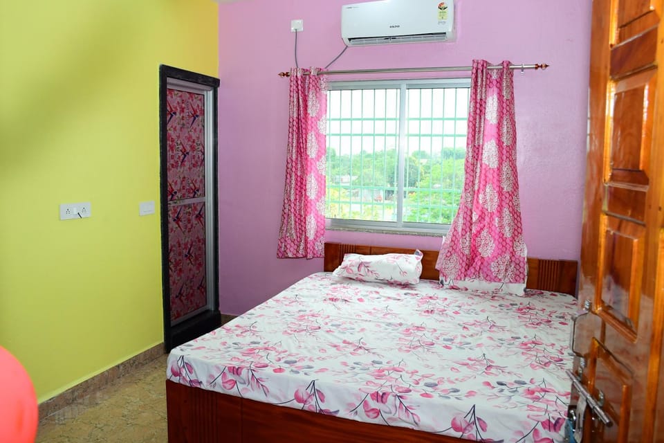 Bed, Bedroom, air conditioner