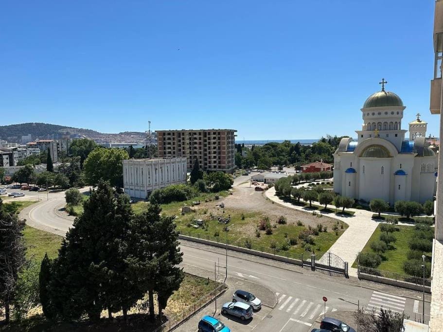 City view, Mountain view, Street view