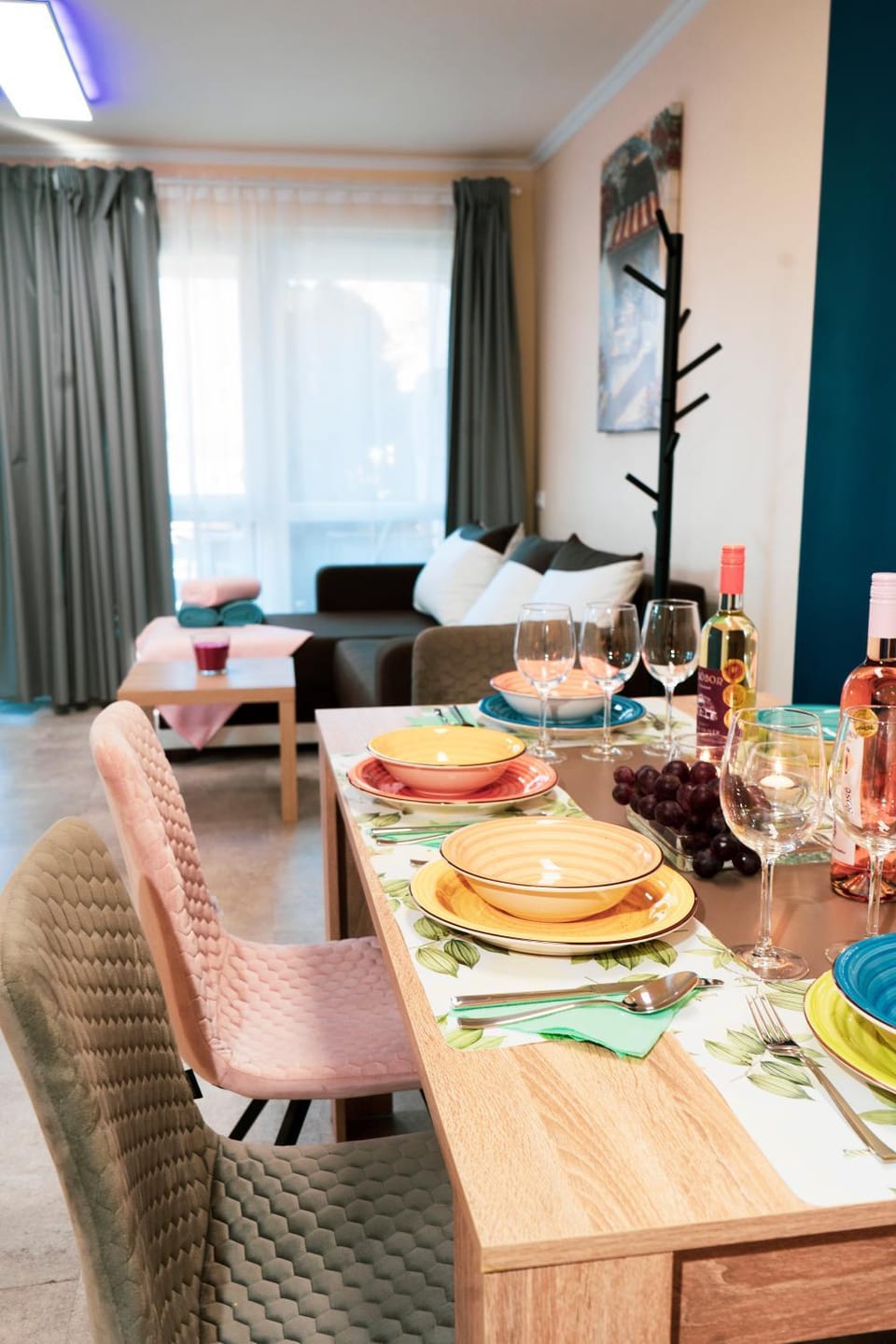 Living room, Dining area, Breakfast