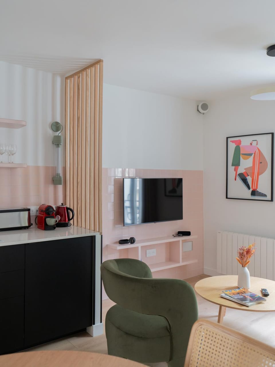 TV and multimedia, Kitchen or kitchenette, Seating area, Dining area